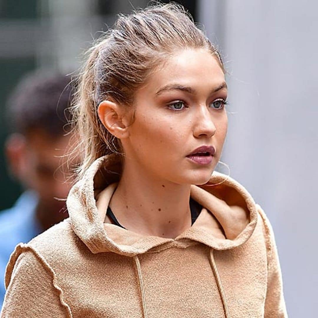 Gigi Hadid ‘no puede vivir’ sin un ‘crop top’ (18 fotos que lo prueban)