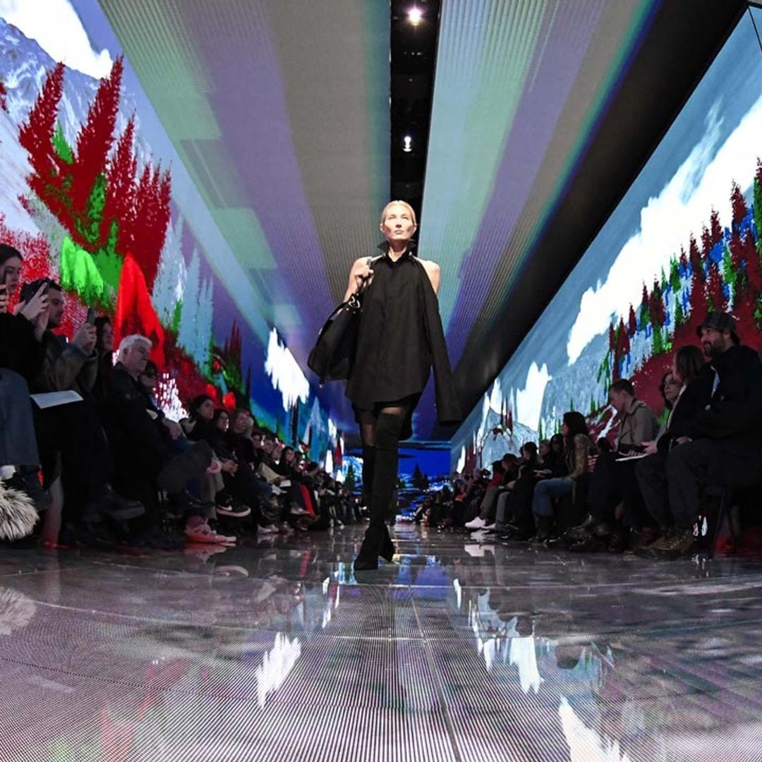 El Balenciaga de Demna Gvasalia, un maestro del diseño a través de escenarios virales