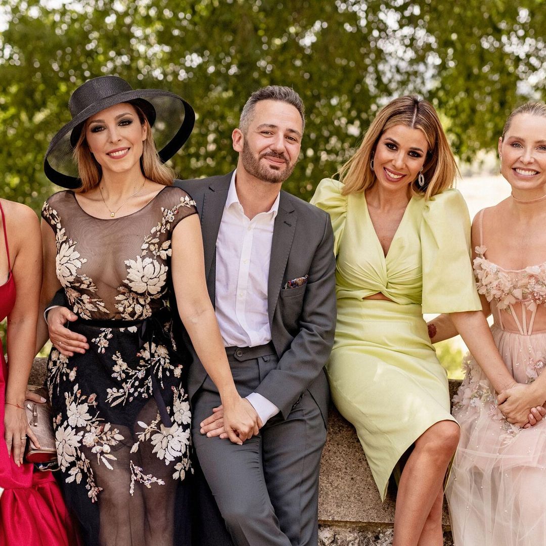 Los impactantes ‘looks’ de Gisela, Natalia, Geno y Soraya Arnelas, compañeras de ‘OT’, en la boda de Chenoa