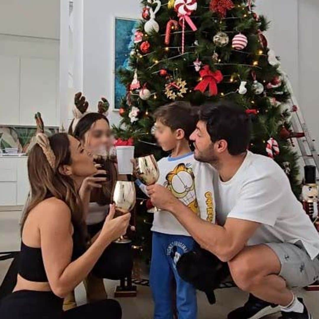 No te pierdas el divertido vídeo de Paula Echevarría poniendo el árbol de Navidad con sus dos hijos y Miguel Torres