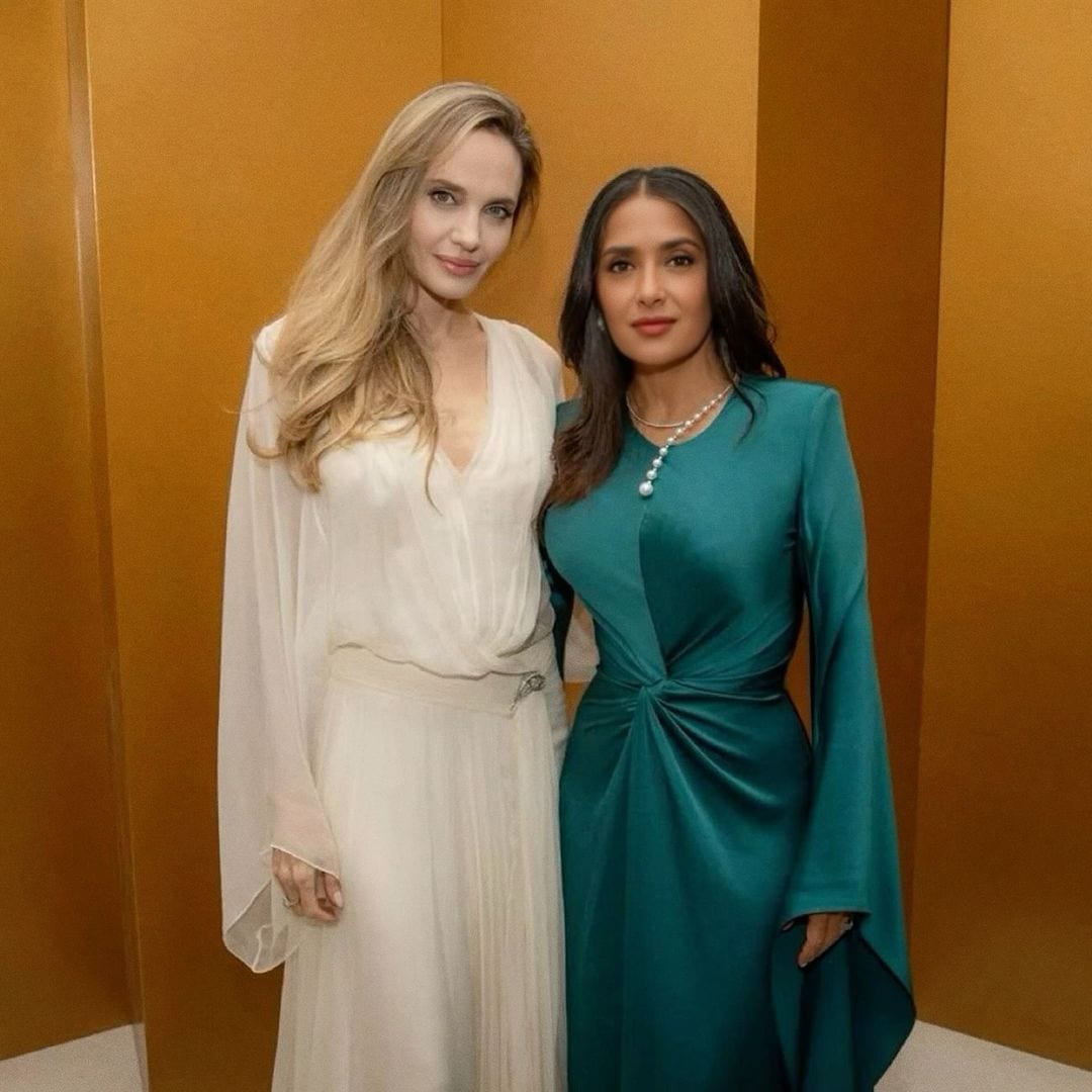 La emoción de Salma Hayek tras la nominación a los Golden Globes de su amiga Angelina Jolie