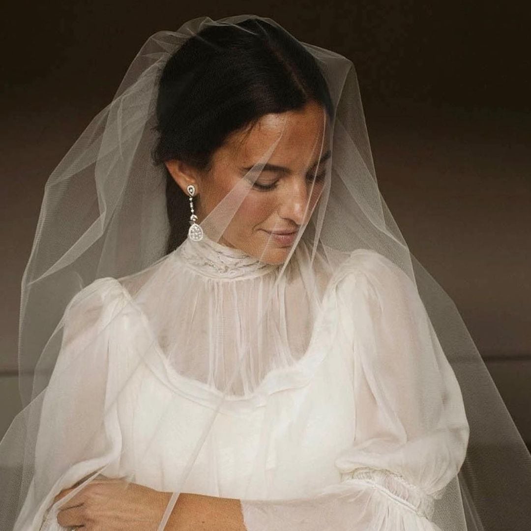 10 preciosas novias que te convencerán de ir velada en tu boda