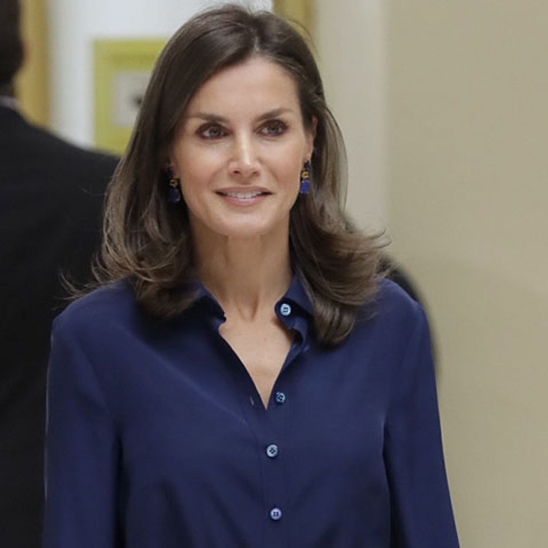 Doña Letizia recicla su conjunto más internacional tras lucirlo en Londres, París y Estados Unidos