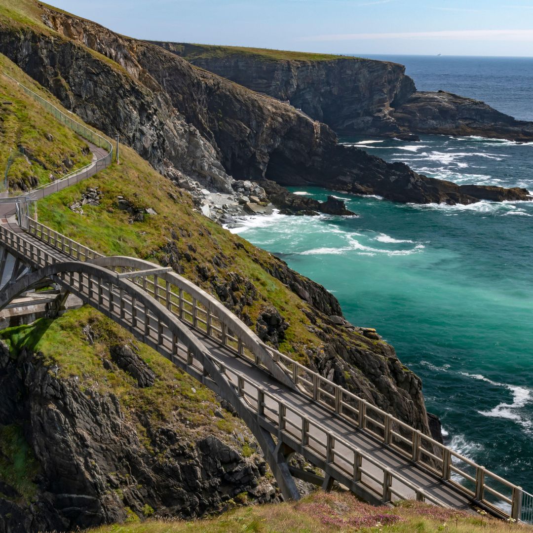 Sendero en Mizen Head, Irlanda