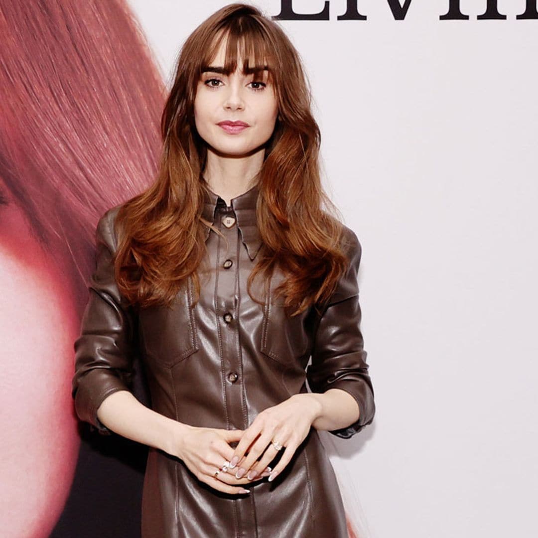 Las bajitas llevarán el camisero con los tacones transparentes de las 'royals', lo dice Lily Collins