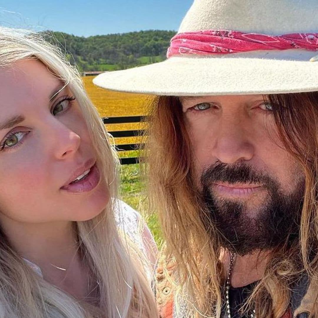 La romántica boda de Billy Ray Cyrus, papá de Miley Cyrus, con su prometida, Firerose