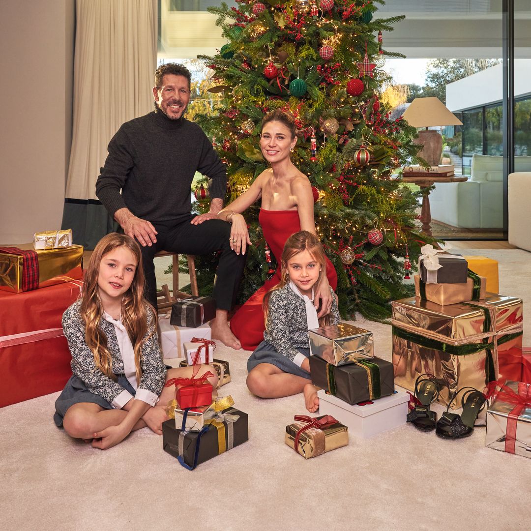 EXCLUSIVA. Diego Simeone y Carla Pereyra nos invitan a su casa y comparten con ¡HOLA! la magia de la Navidad