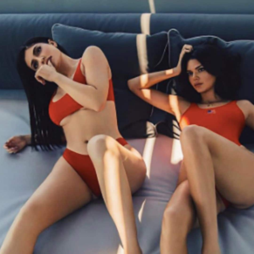 El verano del bañador rojo, por Kylie y Kendall Jenner