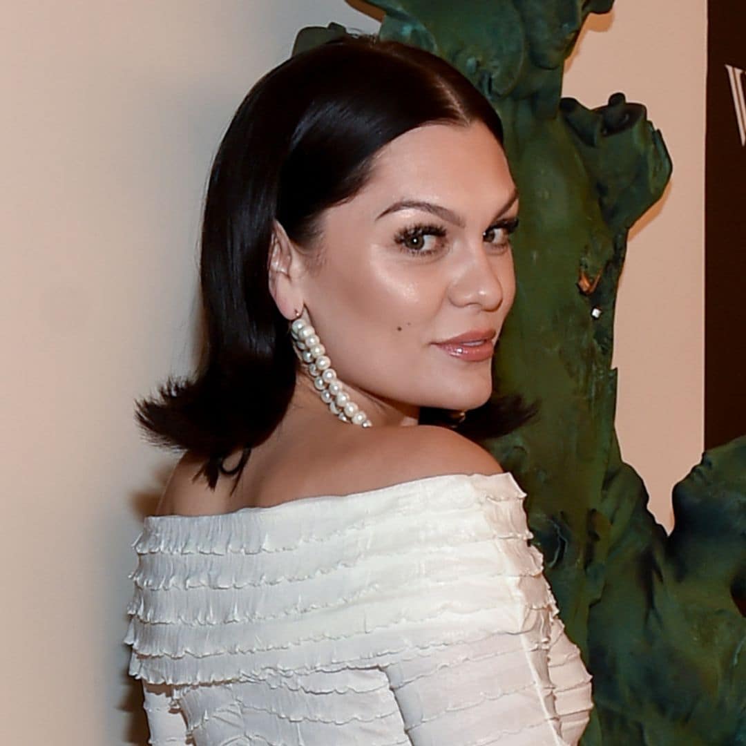 Jessie J comparte la primera fotografía de su bebé y su nombre es....