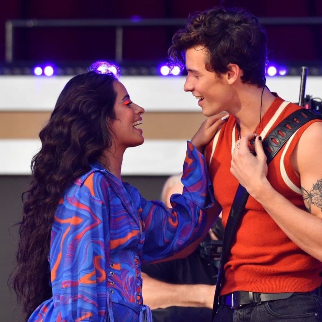 Entre besos y abrazos, Camila Cabello y Shawn Mendes se convierten en los protagonistas de Coachella