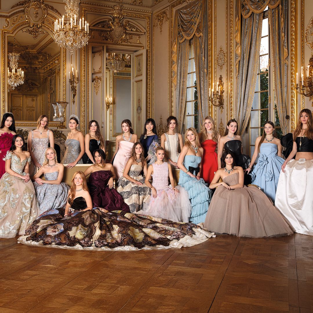 EXCLUSIVA: El elegante desfile de las debutantes con sus ‘cavaliers’ 