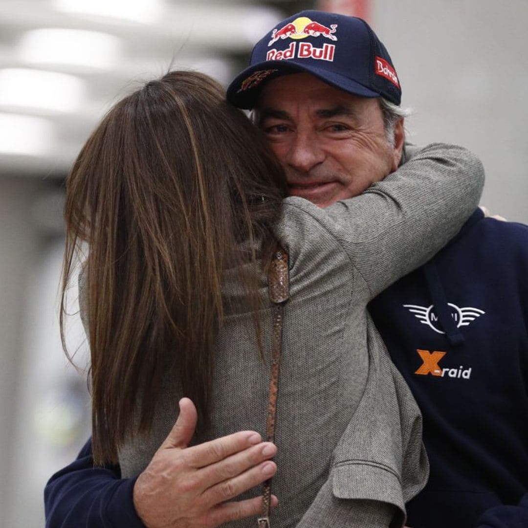 Carlos Sainz vuelve a casa tras ganar su tercer Dakar