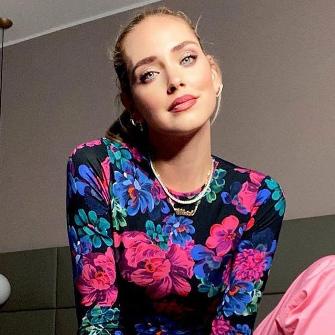 Chiara Ferragni da un mini tour por su increíble clóset de bolsos