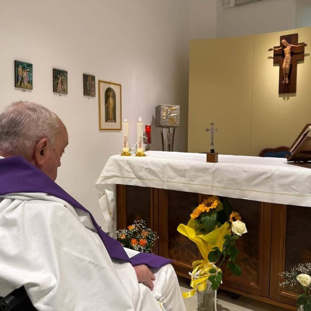 El Vaticano comparte la primera foto del papa Francisco tras su hospitalización