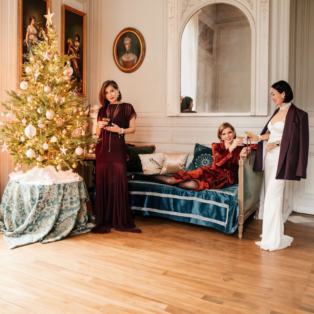 Catherine (en el centro) junto a sus amigas, la estilista Laura Issayeva y la "influencer" Tazhikhanova Gulzada, especialista en el "Art de la Table".