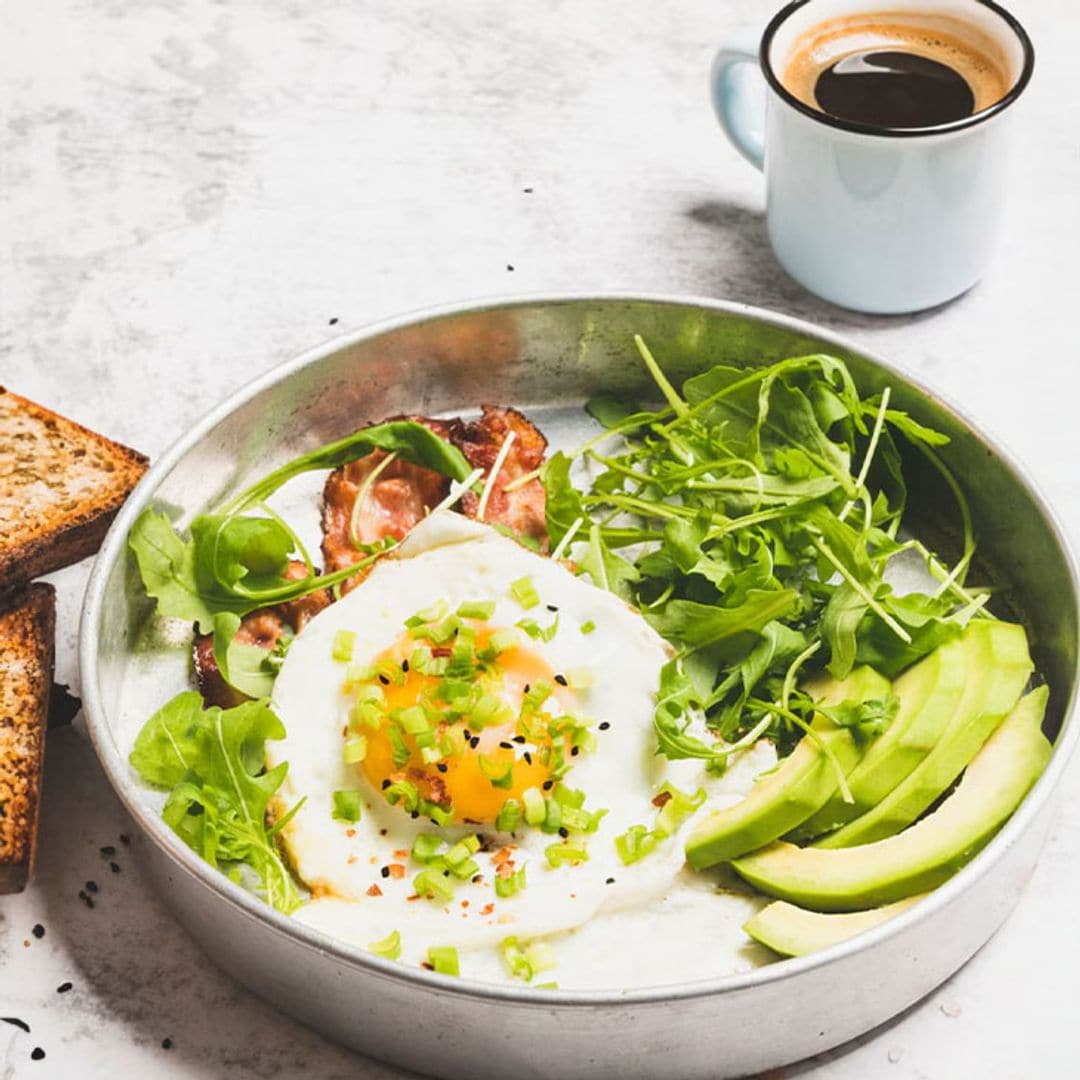 El desayuno sano y saciante de Ariadne Artiles que puedes tomar sin pan (o con uno muy saludable)