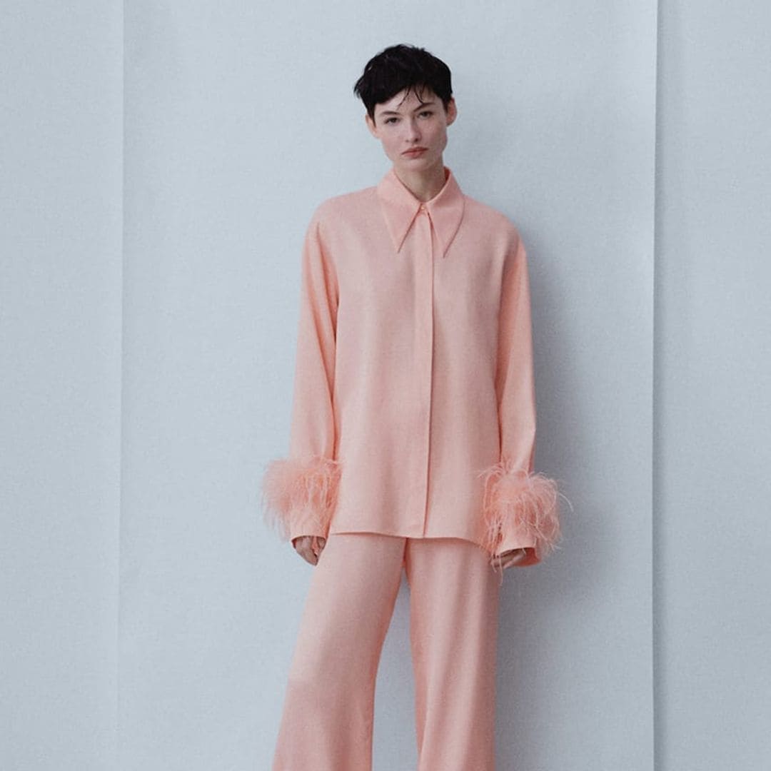 Las compras FASHION con las que sumarte al color Pantone 2024, 'Peach Fuzz', que inundará tu armario