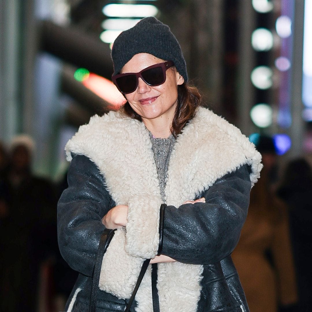 Katie Holmes revela el accesorio imprescindible para este invierno