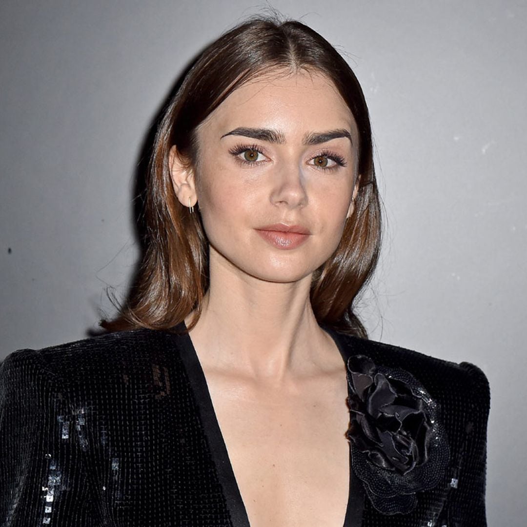 La divertida razón por la que Lily Collins se ha vestido como la protagonista de 'Clueless'