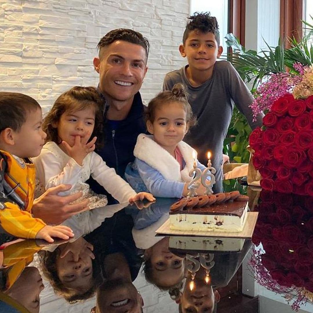 Georgina Rodríguez celebra su cumpleaños en compañía de su familia y ¡muchas flores!