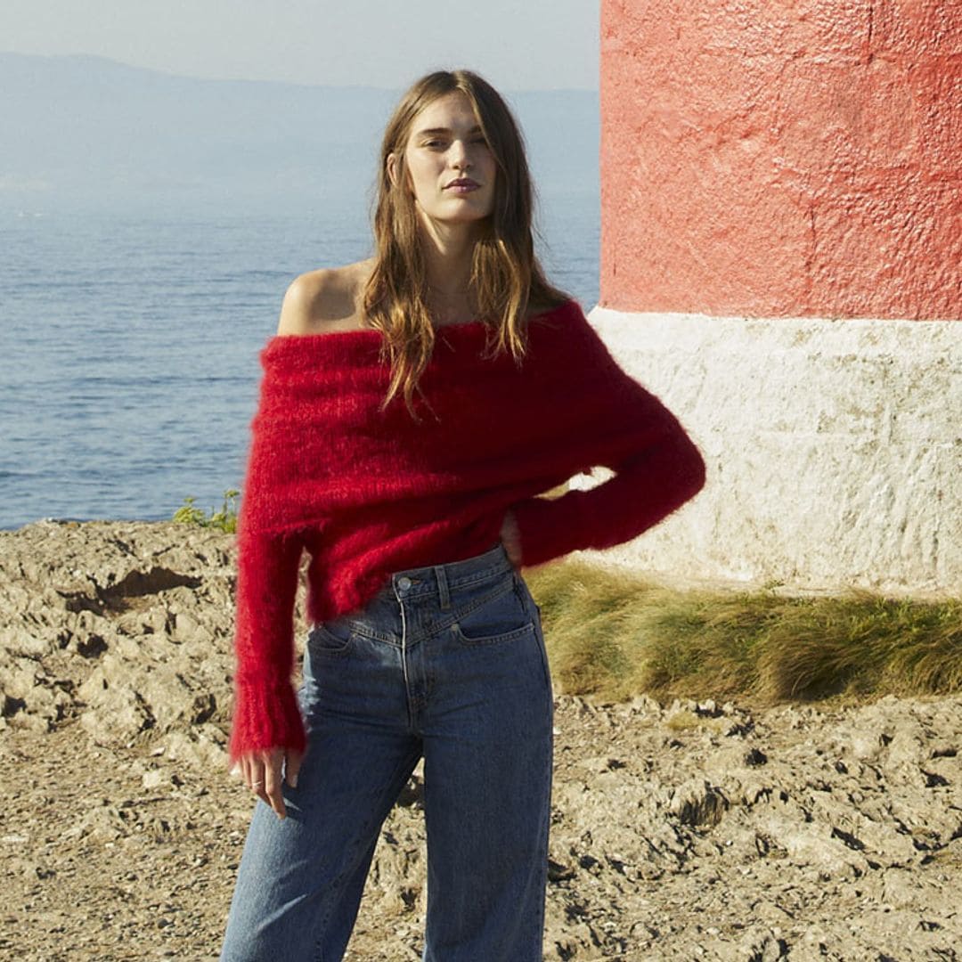 Súmate a la tendencia más sensual y calentita del otoño, el jersey que deja a la vista los hombros