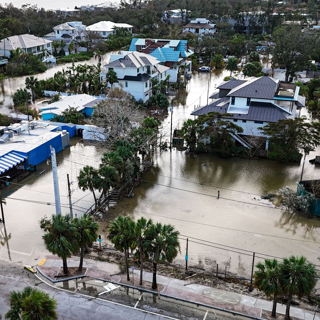 Las impactantes imágenes que deja el huracán Milton a su paso por Florida