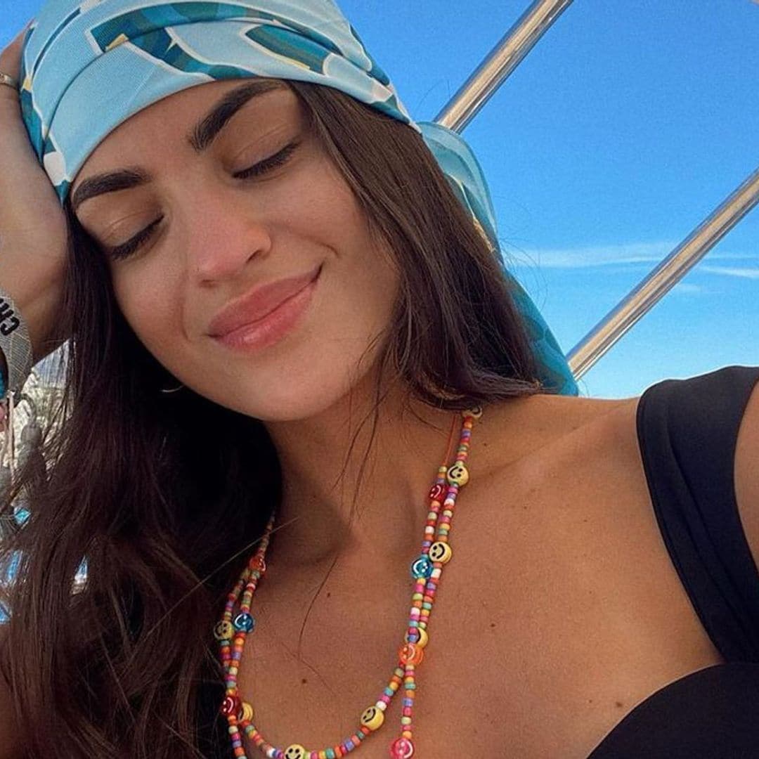 Con bikini, bañador o en tu look de verano en la ciudad: 10 collares de colores para estrenar hoy mismo