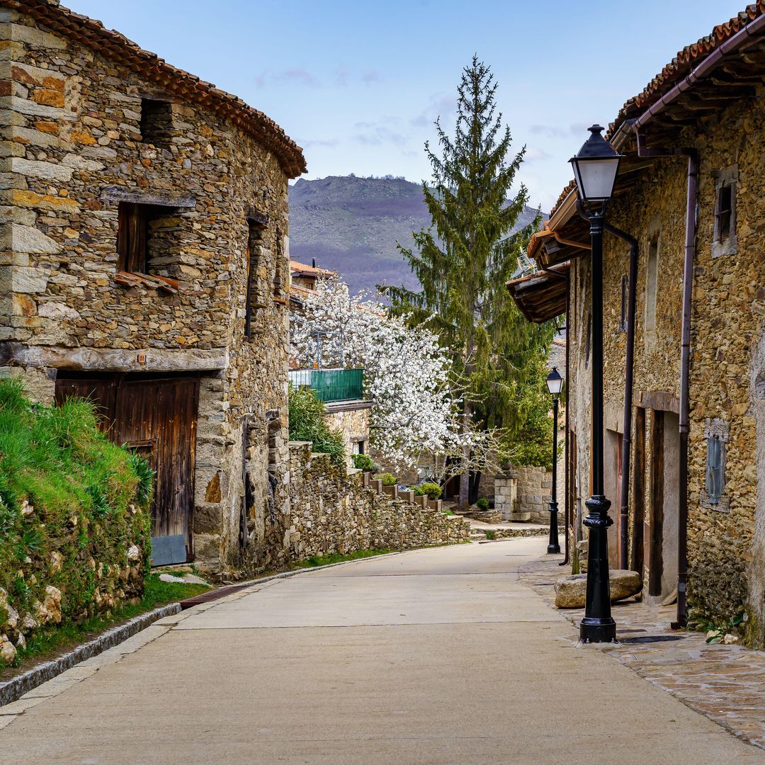 Calle de La Hiruela, pueblo de Madrid, Sierra de Madrid