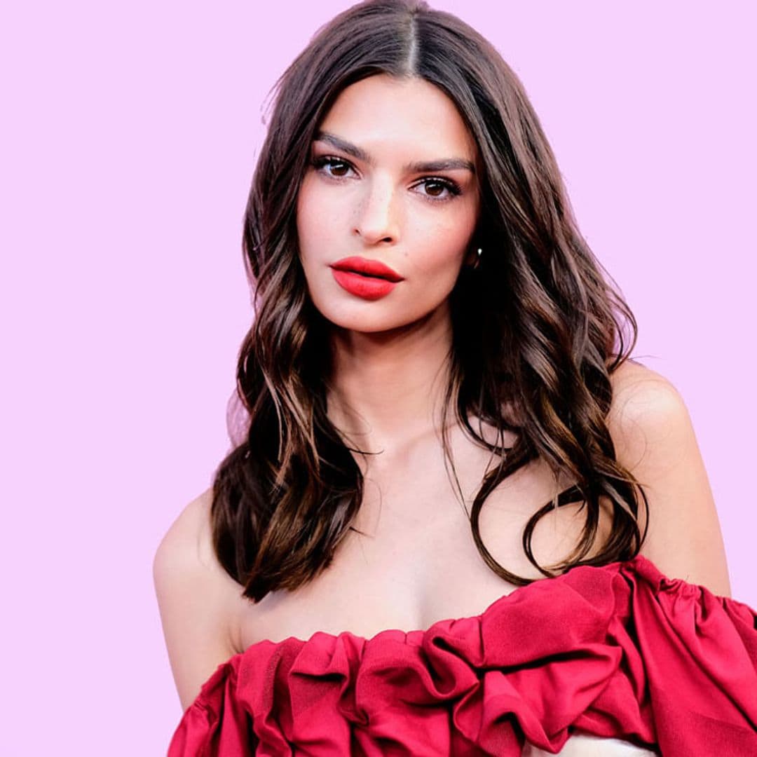 La mejor prueba de que necesitas un total look blanco, por Emily Ratajkowski