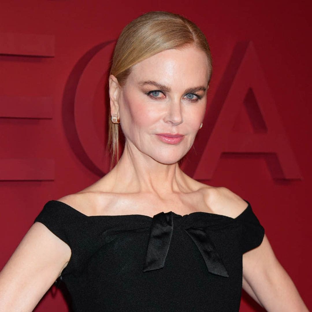 Nicole Kidman deslumbra en la alfombra roja con un vestidazo negro de firma española ¡a lo Angelina Jolie!