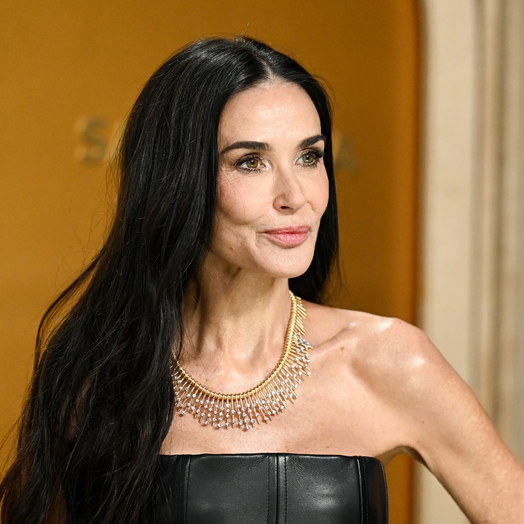 La historia detrás del collar de Demi Moore en los SAG Awards 2025