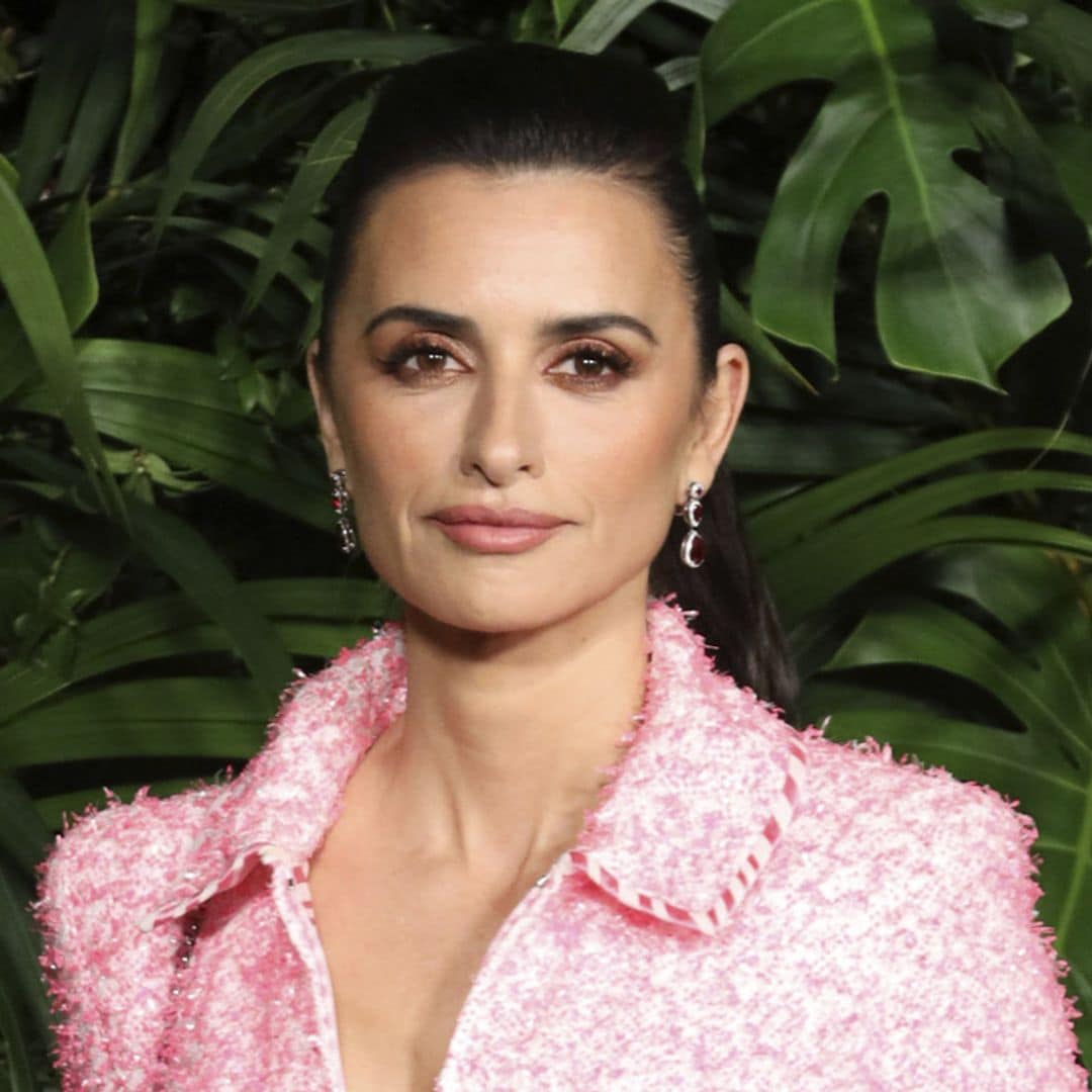 Penélope Cruz estrena su look talismán en la antesala de los Oscar