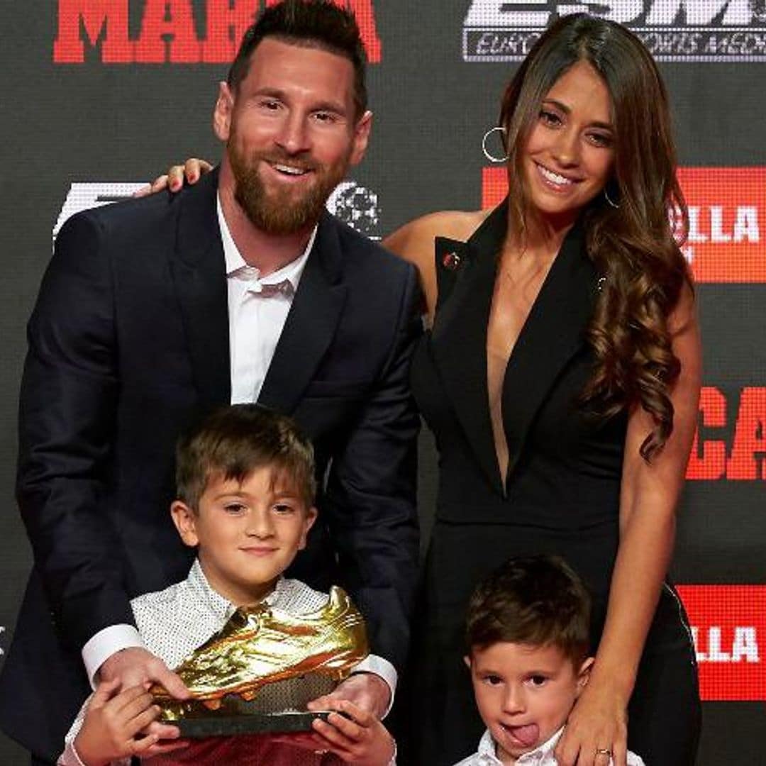 Leo Messi recibe su sexta Bota de Oro y sus hijos le roban el show