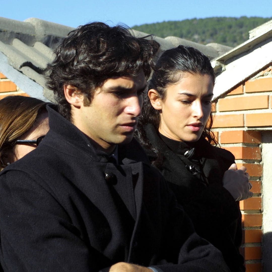 Cayetano Rivera y Blanca Romero en el funeral de Elena Linaza en 2001