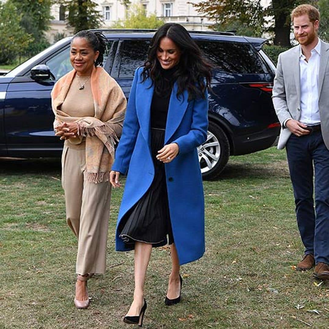 La madre de Meghan podría ser una más en la Navidad de los Windsor