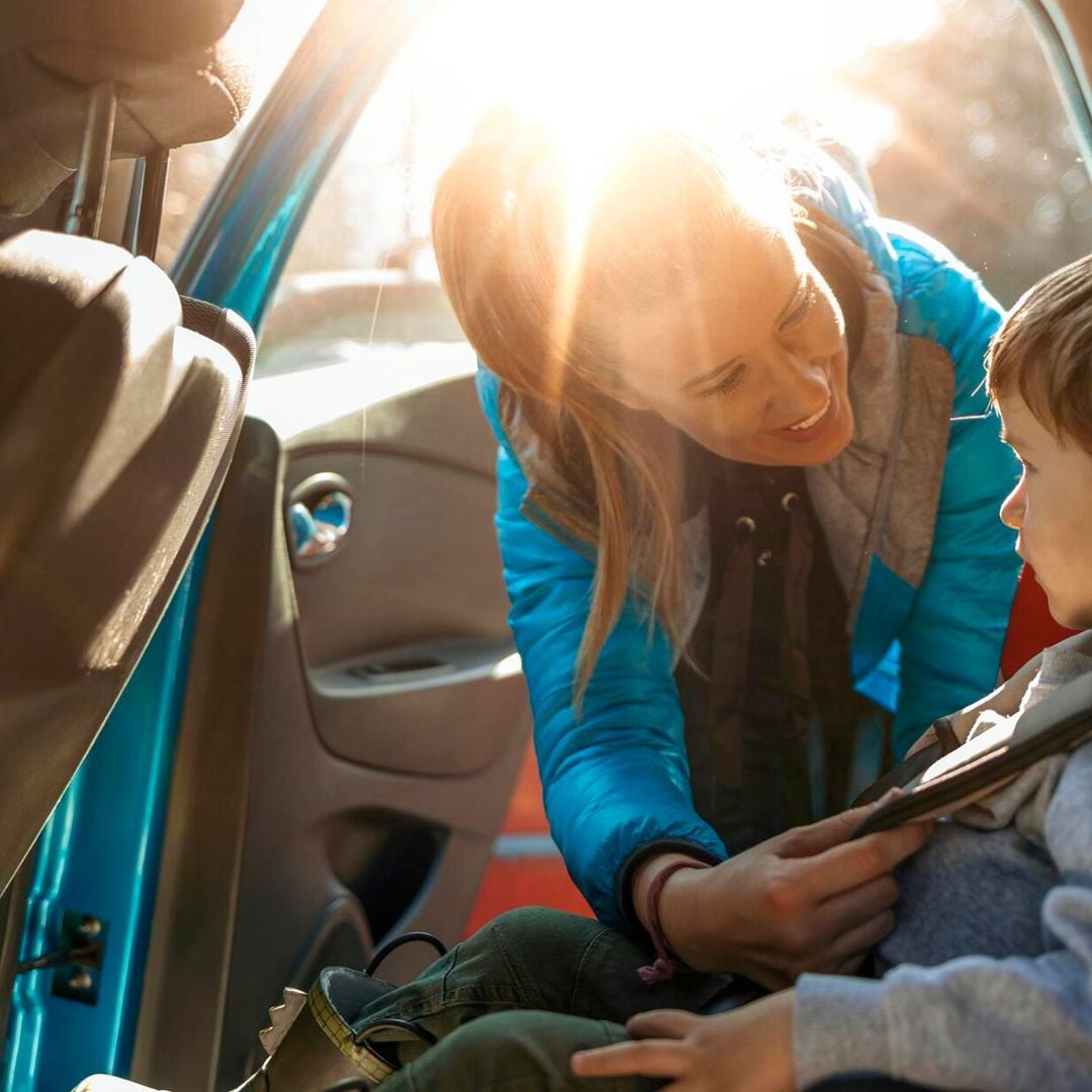 Seguridad en el coche: ¿hasta qué edad deben ir los niños a contramarcha?