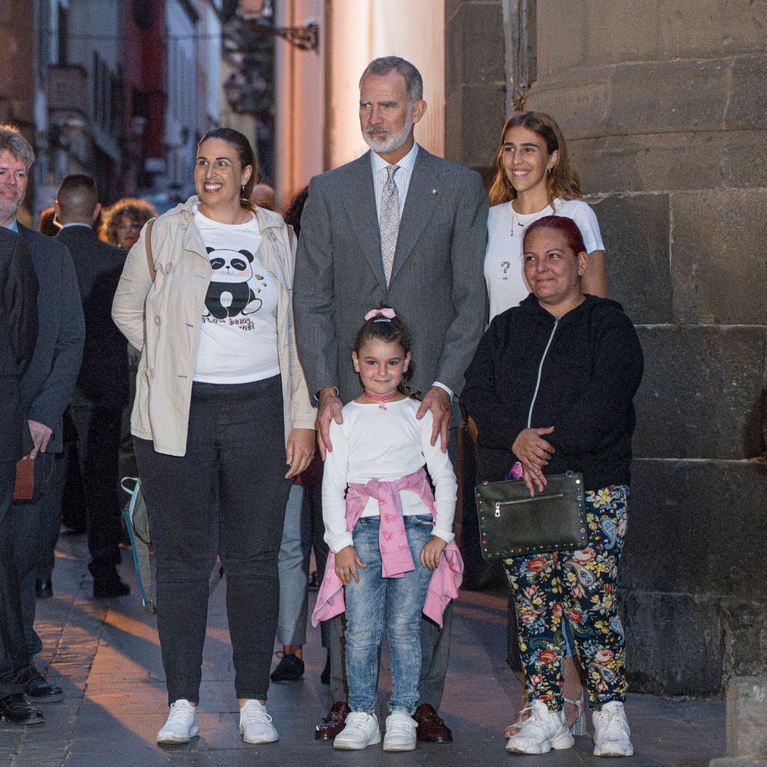 El Rey Felipe VI, acompañado por el presidente de la República italiana, Sergio Mattarella y el presidente de Canarias, Fernando Clavijo, visita el casco histórico de la ciudad, a 19 de septiembre de 2024, en Las Palmas de Gran Canaria, Gran Canaria, Canarias 