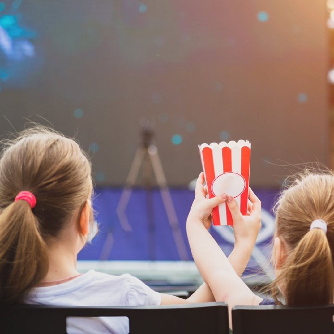 pel culas infantiles para ver en verano ni os en cine de verano con palomitas 