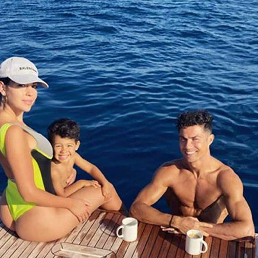 Georgina Rodríguez y Cristiano Ronaldo no dejan de sorprendernos, ¡esta vez a bordo de un yate!