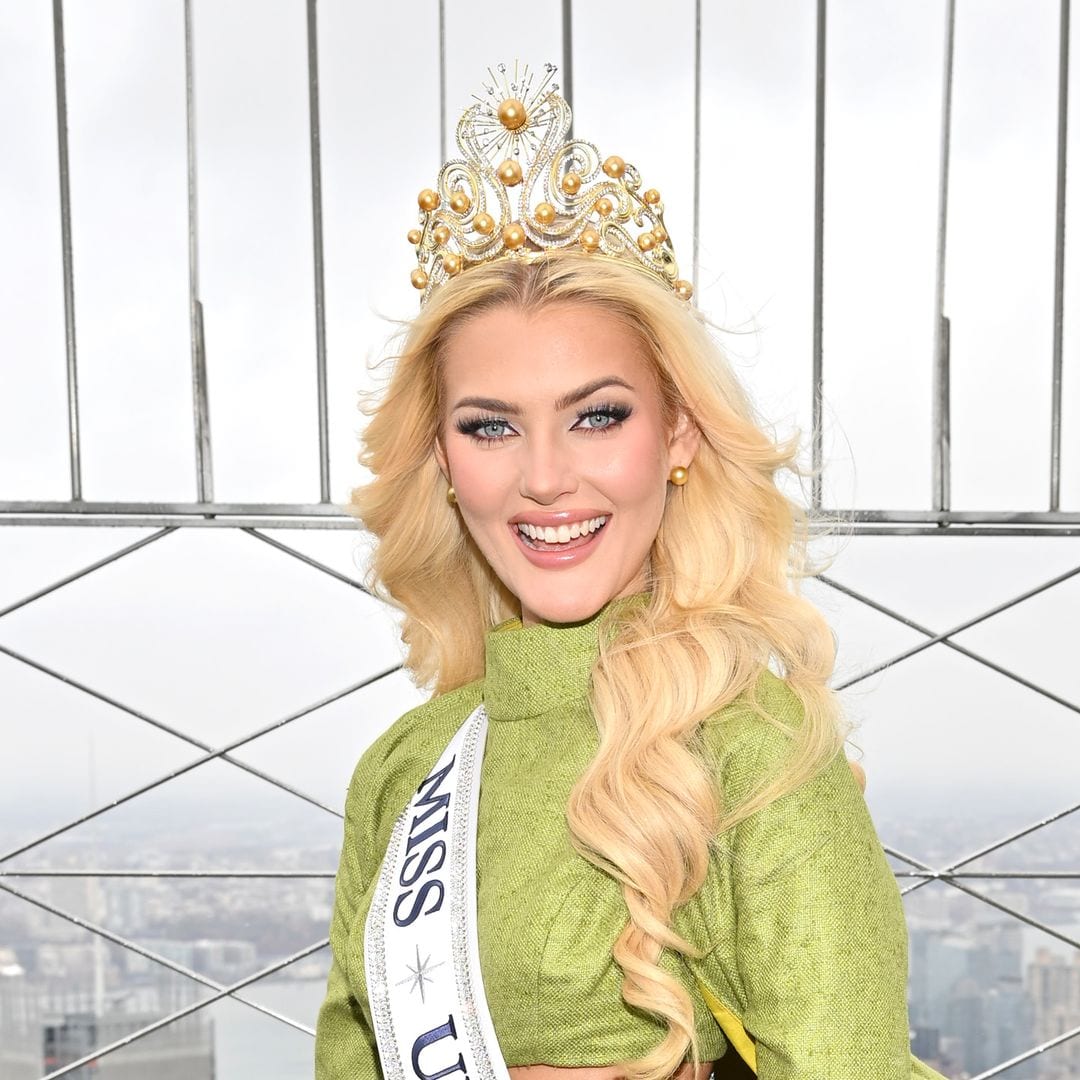 Miss Universe, Victoria Kjær Theilvig, es recibida en su natal Dinamarca con una cálida bienvenida