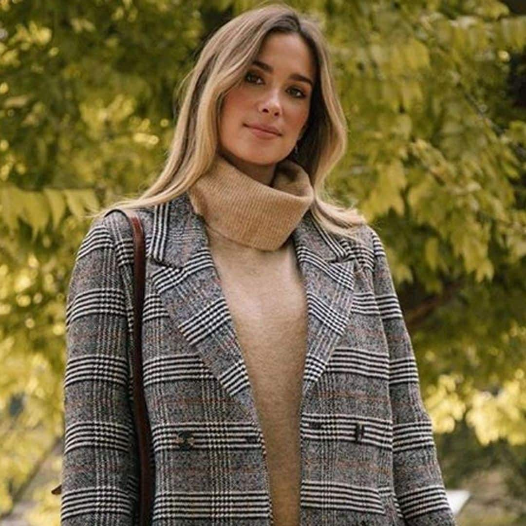 ¿Con qué 'royal' española ha conectado María Pombo su último look premamá?