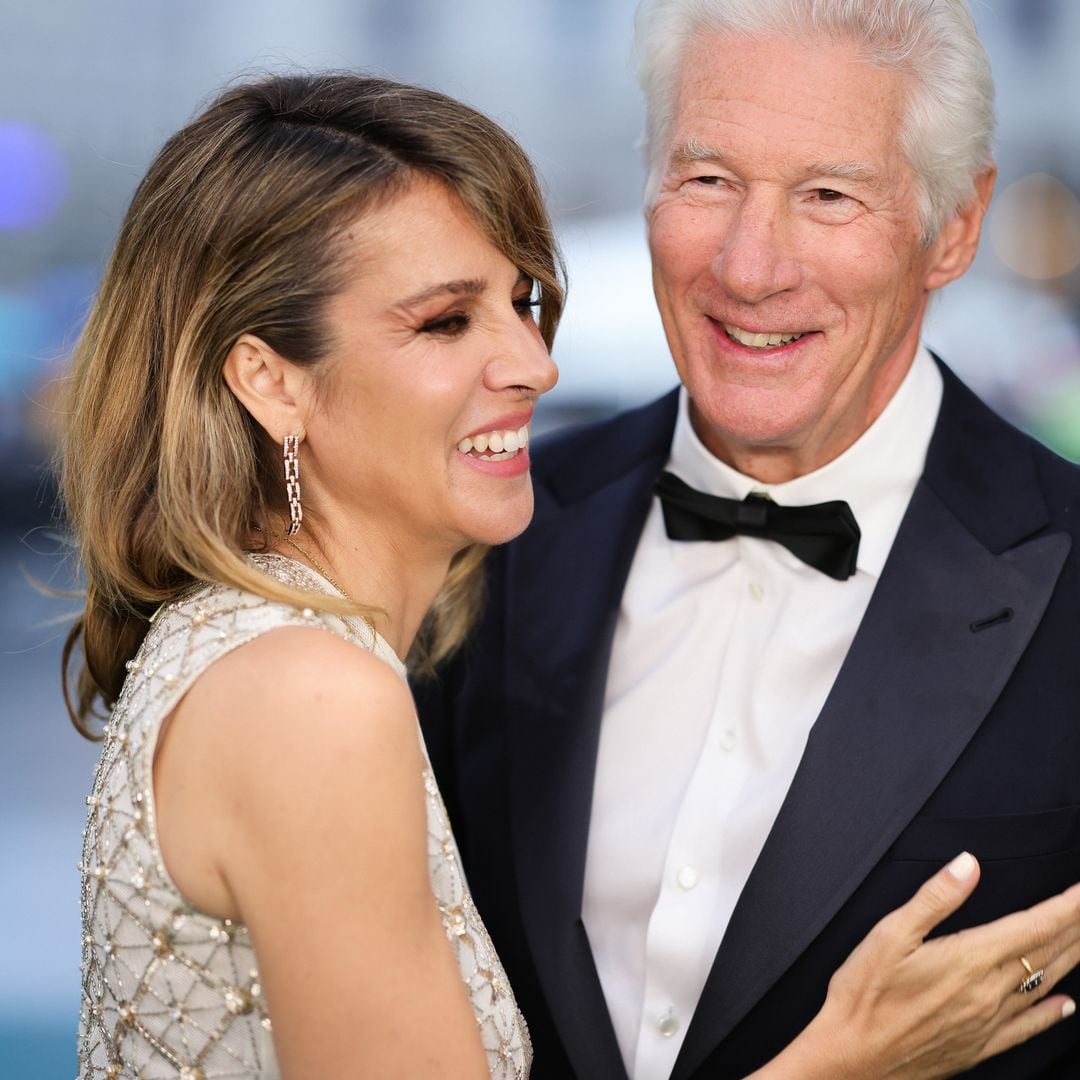 Alejandra y Richard Gere, diez años juntos y un posado digno de película