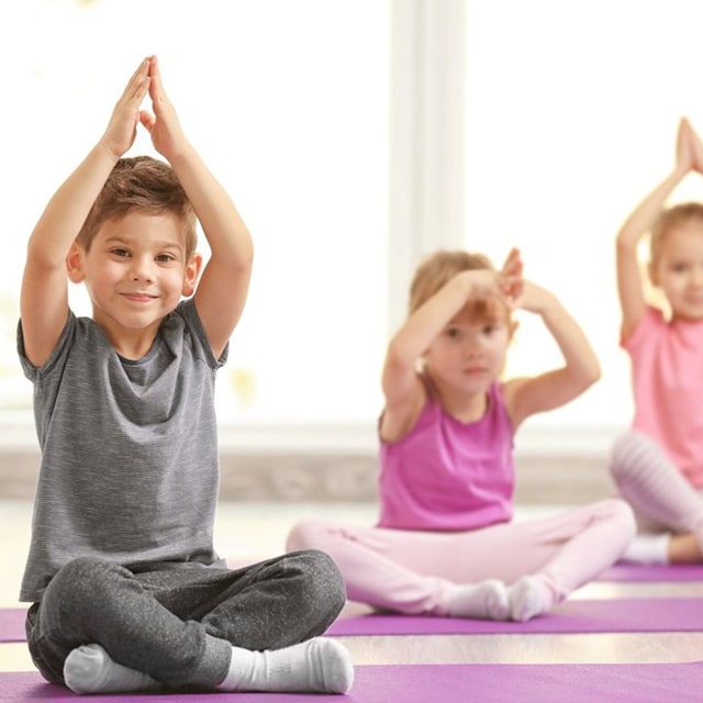 juegos libros y aplicaciones para fomentar el yoga en los ni os 