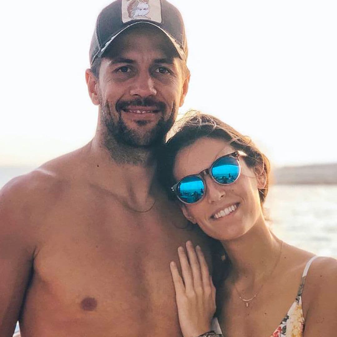 Los días en el paraíso de Ana Boyer y Fernando Verdasco entre playas de arena blanca