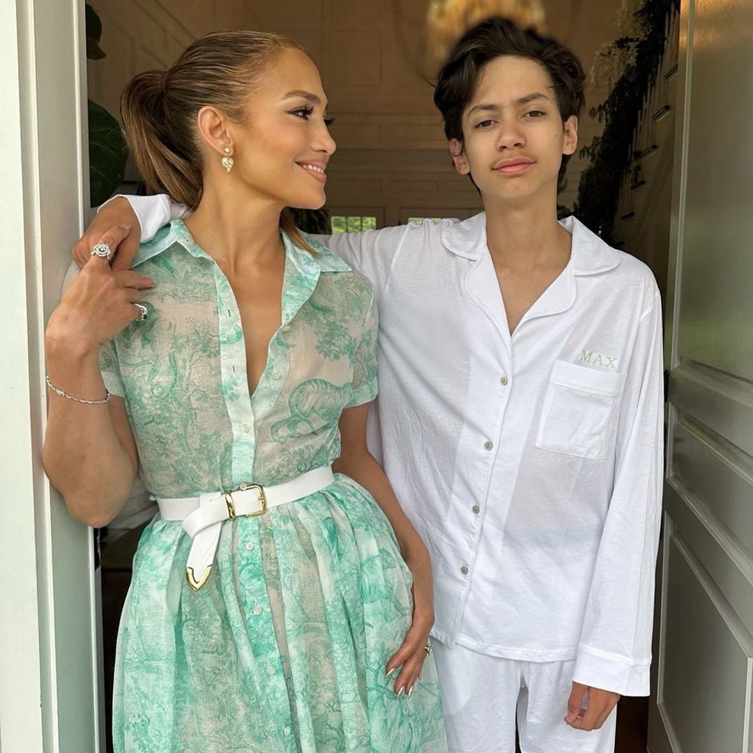 Jennifer Lopez con su hijo Max