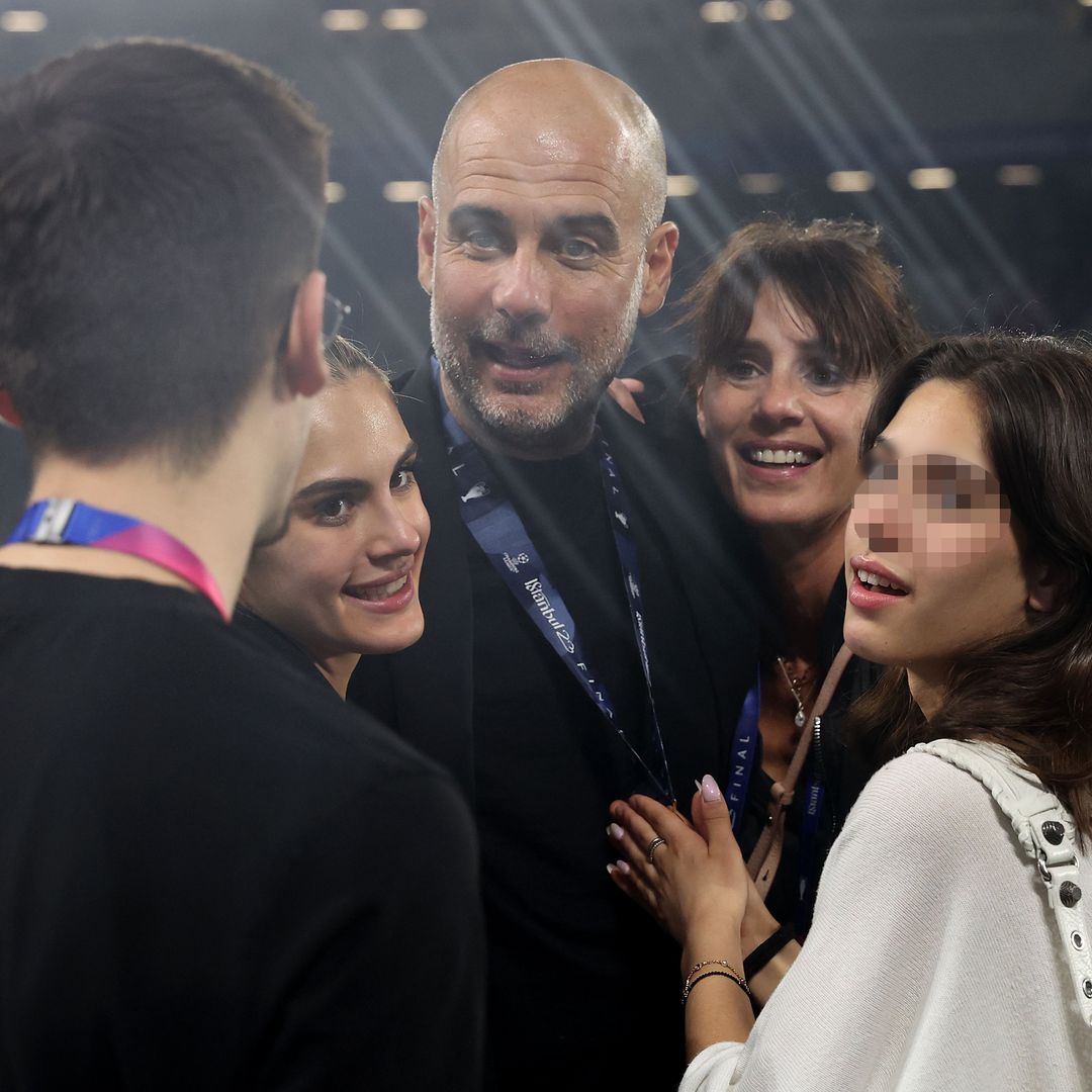 Así son la mujer y los tres hijos de Pep Guardiola, su gran apoyo en uno de los momentos más duros de su carrera