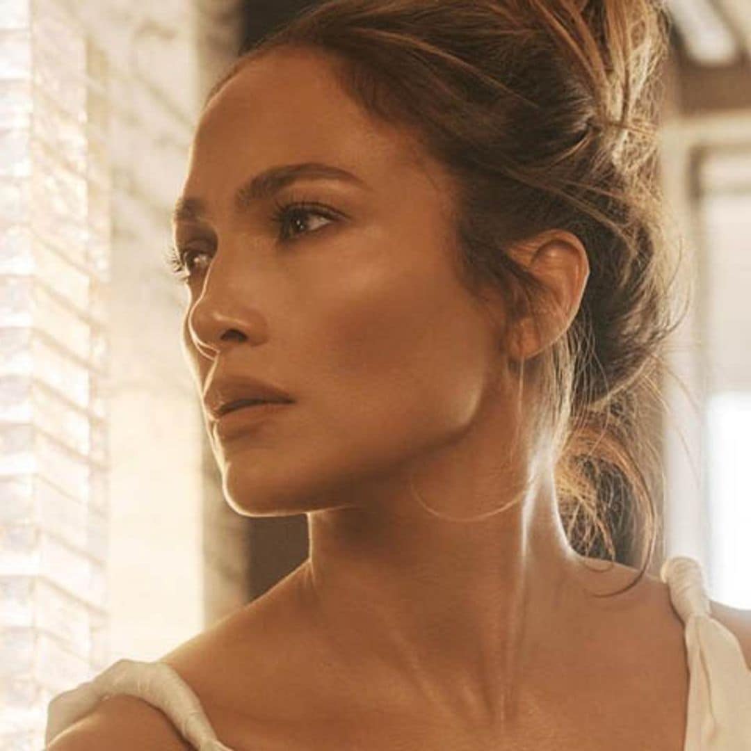 La tajante respuesta de Jennifer Lopez a una 'hater' que asegura que sí se ha operado