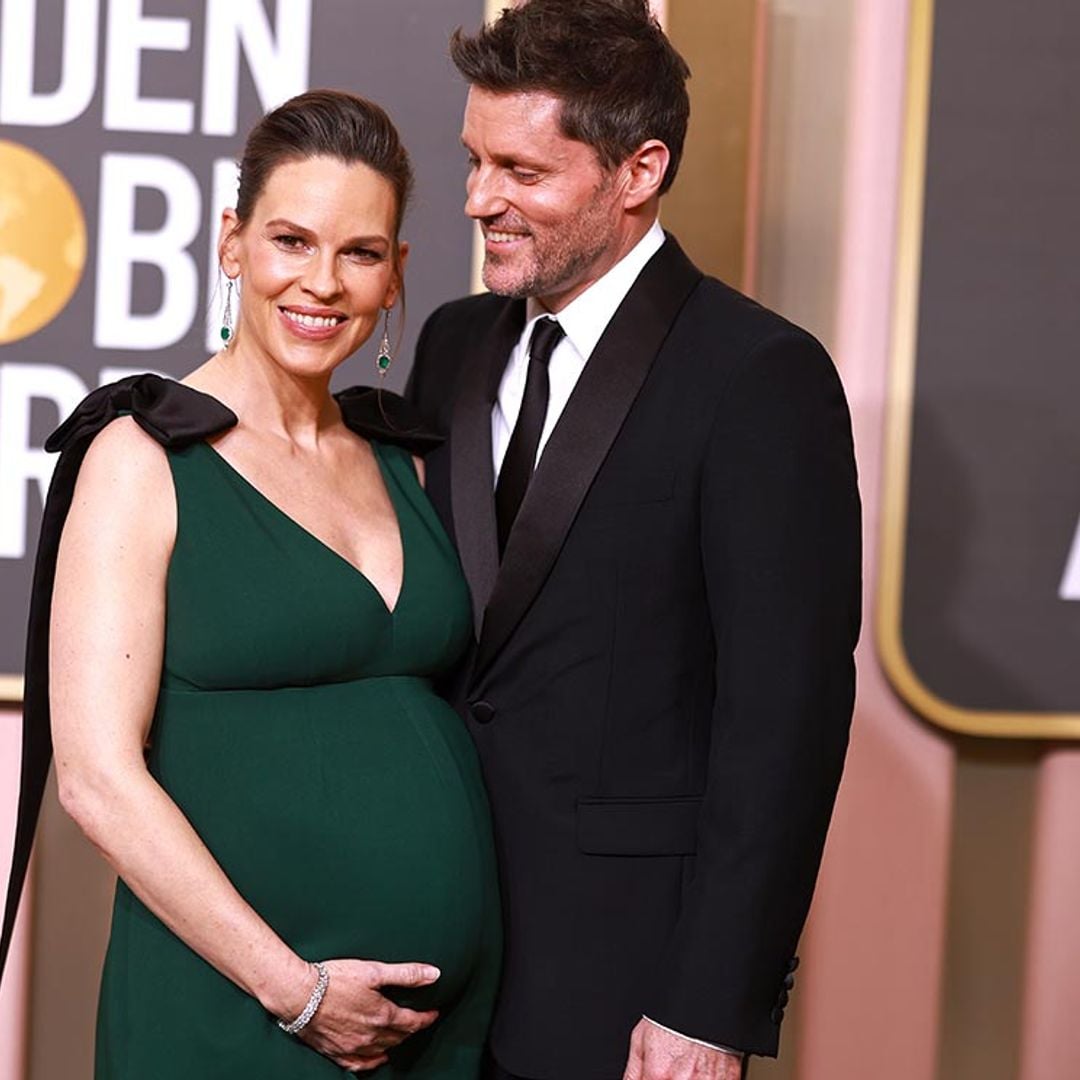 ¡Baby boom en los Globos de Oro! Hilary Swank, pletórica con su embarazo gemelar, y Claire Danes luce sus primeras curvas premamá