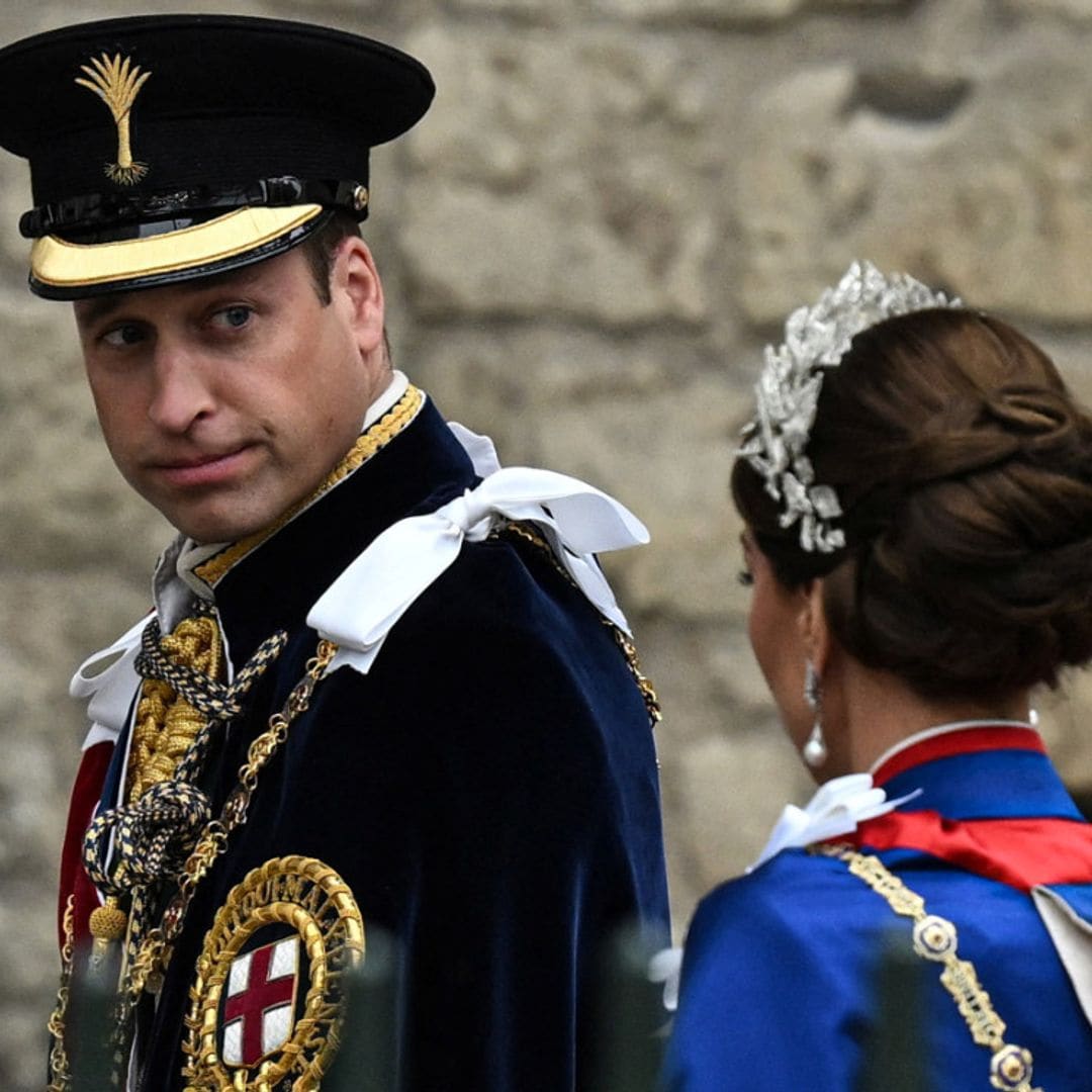 El motivo por el que los príncipes de Gales llegaron tarde a la coronación y provocaron uno de los vídeos más comentados del Rey