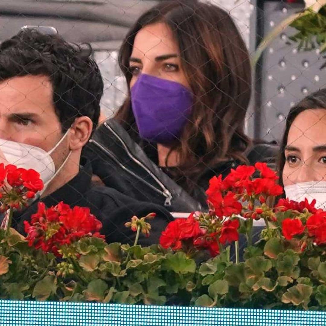 Ana Boyer, Tamara Falcó e Íñigo Onieva se citan en la Caja Mágica para animar a Fernando Verdasco